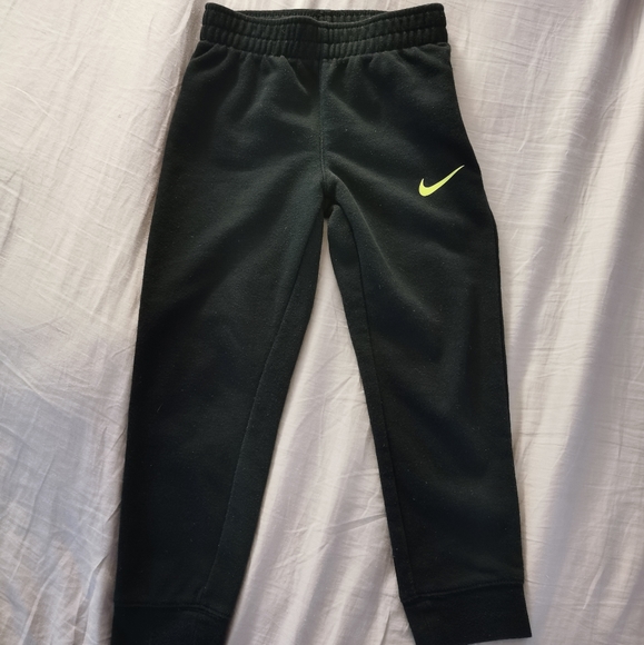 Nike kids matching sets - Picture 3 of 5